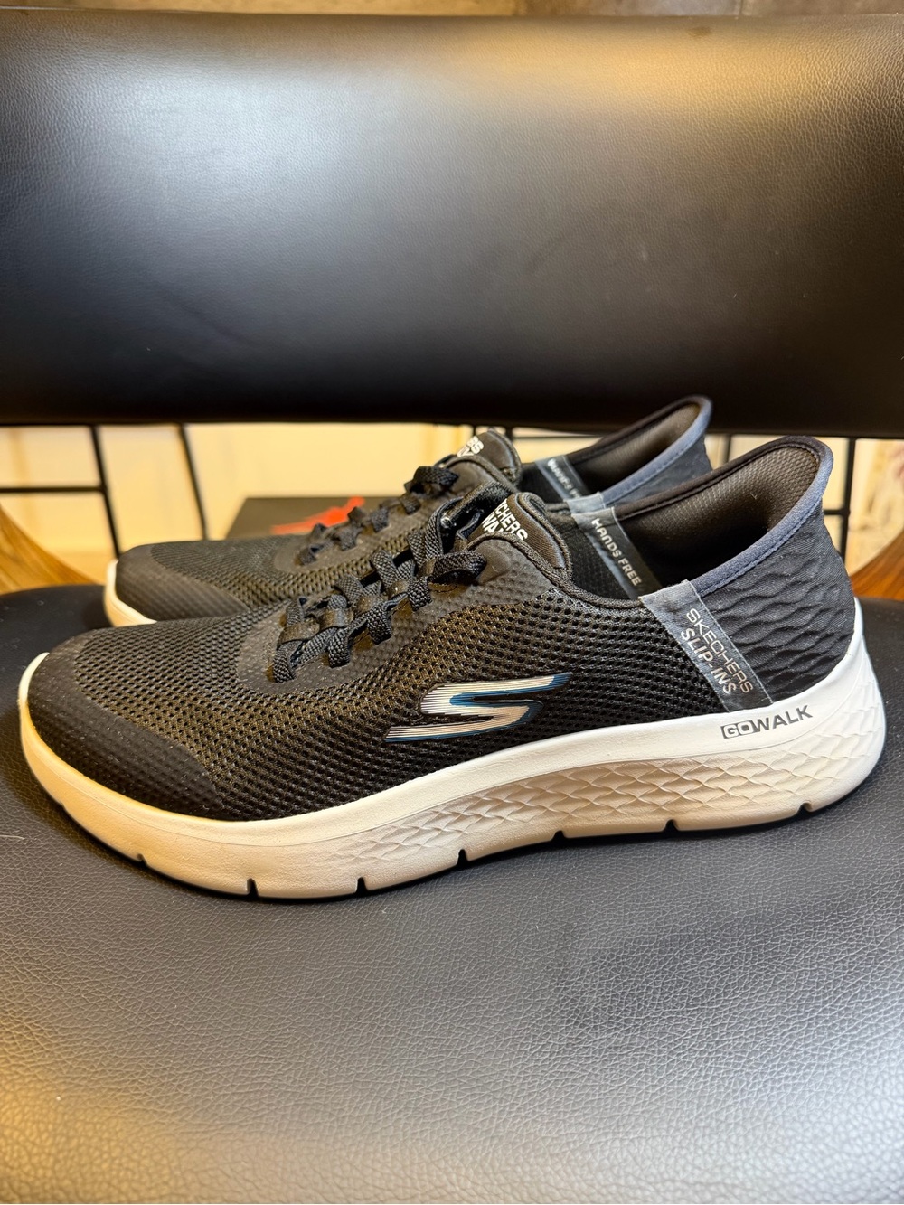 Skechers Slip-ins: GO WALK Flex - Hands Up Size 8.5 216324WW